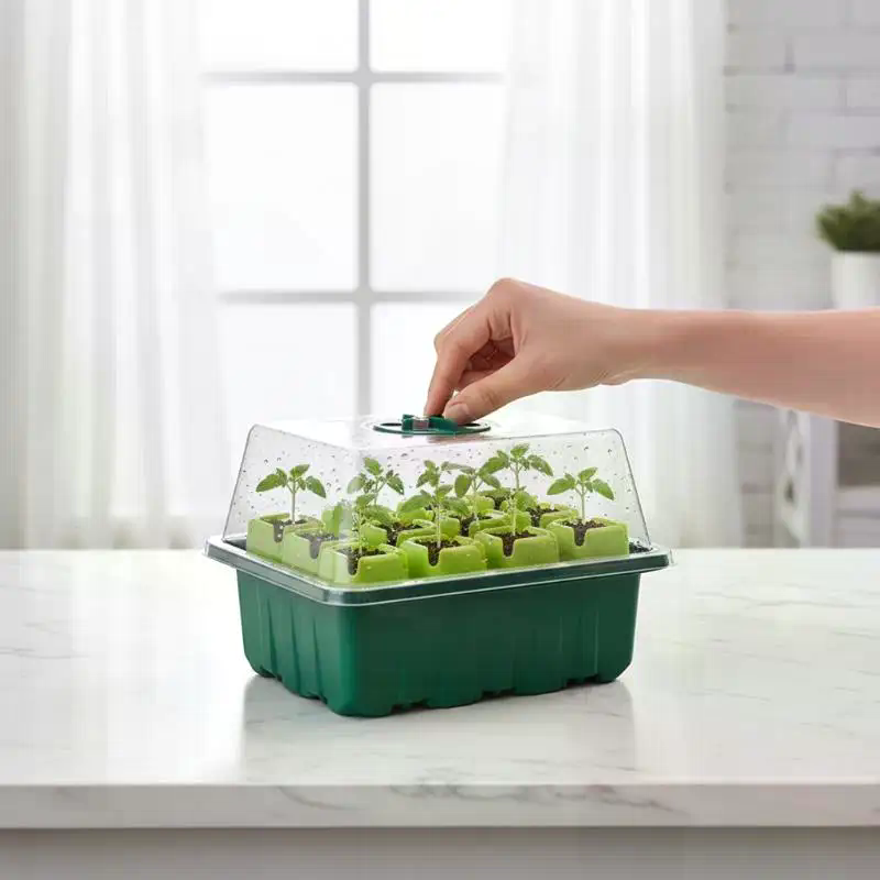 種子スタータートレイ 湿度ドーム付き ミニ植物発芽繁殖キット - Humidity Dome Kit のレビューと価格